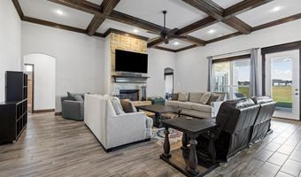 927 Friendship Rd, Weatherford, TX 76085