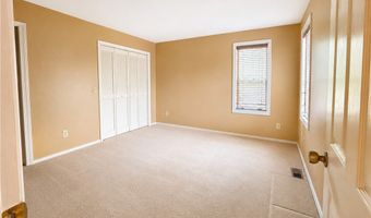 8 Weston Ln, Bella Vista, AR 72715