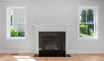52 Governor St, Cumberland, RI 02864