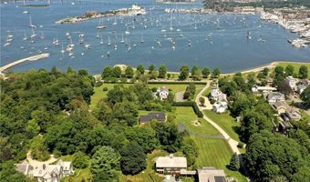 3 Harbor View Dr, Newport, RI 02840