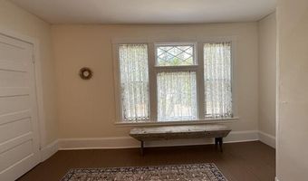 51 Broadway St, Baileyville, ME 04694