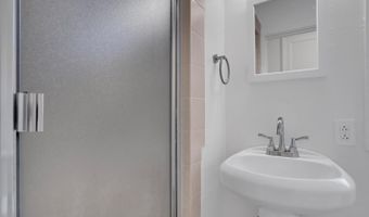 2310 Pacific Ave, Alameda, CA 94501