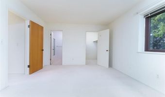 2155 Pauline Ct, Ann Arbor, MI 48103