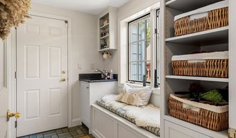 127 Liberty Hill Rd, Bedford, NH 03110