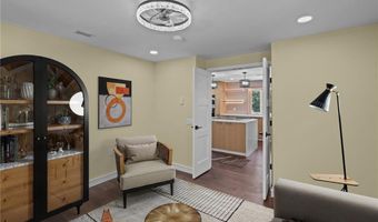 37 Dye Hill Rd, Hopkinton, RI 02832