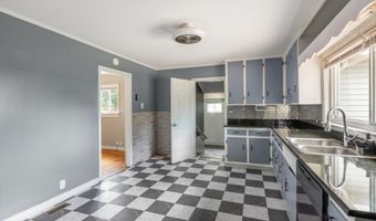 1000 Glenn St, Athens, TN 37303
