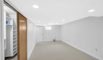 3548 N VALLEY St, Arlington, VA 22207