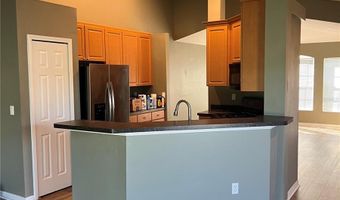 6818 CAMBRIDGE PARK Dr, Apollo Beach, FL 33572