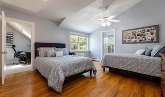 170 W Beach Rd, Charlestown, RI 02813