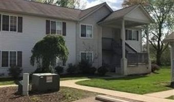 1894 Springfield Lake Blvd 102, Akron, OH 44224