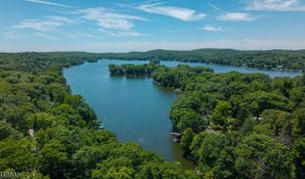 1150 Lakeside Dr, Alloway, NJ 07422