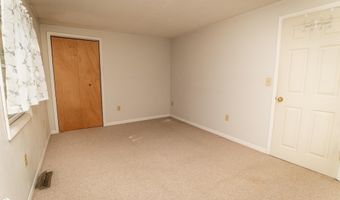 105 S Dubuque St, Albion, IA 50005