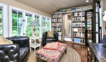 8 Rebel Ln, Darien, CT 06820