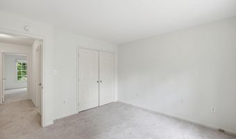 2904 N 4TH St N, Arlington, VA 22201