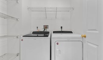 6 Mystique Ln 6, Cromwell, CT 06416