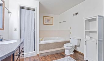 1471 Walnut Rd, Anderson, MO 64831