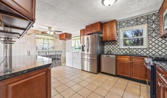 42 Mark Pl, Avenel, NJ 07001