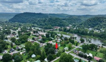 192 Clay St, Alderson, WV 24910