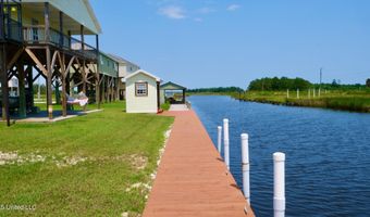 9019 St. Teresa Dr, Bay St. Louis, MS 39520