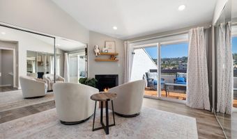 7532 Jerez Ct 9, Carlsbad, CA 92009