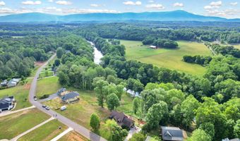 176 Rivers Edge Ln, Benton, TN 37307
