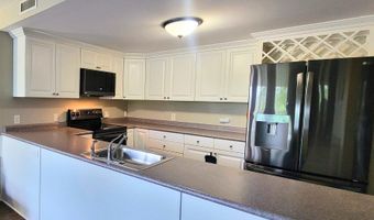 3250 Fairfield Ave APT 210, Bridgeport, CT 06605