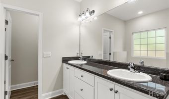 37 Douglas Rd, Allenhurst, GA 31301