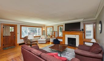1431 44th St, Des Moines, IA 50311
