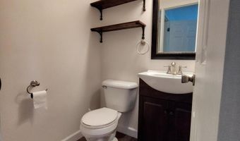 2227 W Nichols Rd E, Arlington Heights, IL 60004