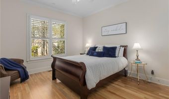 5176 Creek Walk Cir, Peachtree Corners, GA 30092
