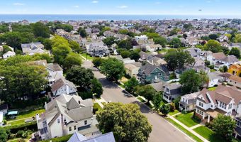 423 Woodland Ave, Avon By The Sea, NJ 07717