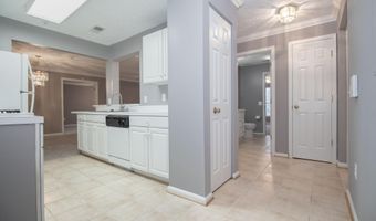 655 BURTONS COVE Way 8, Annapolis, MD 21401