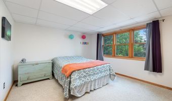 5835 Scenic Acres Rd, Aurora, MN 55705