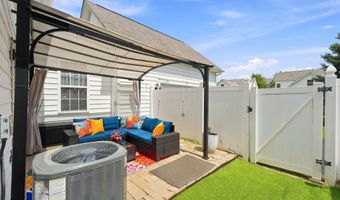 3992 Trade Royal Crossing Dr, Columbus, OH 43230