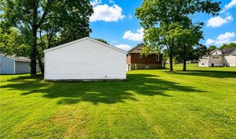 2984 Massillon Rd, Akron, OH 44312