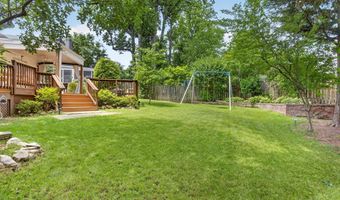 5703 CROMWELL Dr, Bethesda, MD 20816