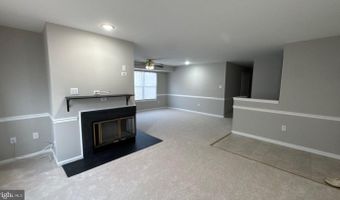 2 FALLEN TREE Ct C, Baltimore, MD 21227