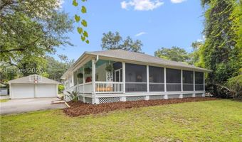 15 Palmetto Beach Dr, Bluffton, SC 29910