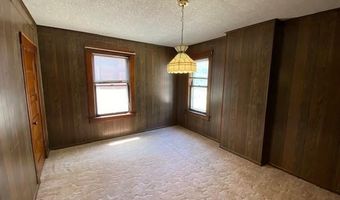319 N 10th St, Atchison, KS 66002