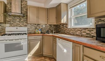 204 Mill Creek Dr, Bayville, NJ 08721