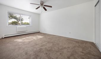 2214 S Goebbert Rd 178, Arlington Heights, IL 60005