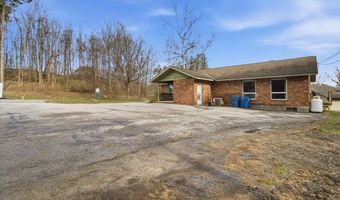 320 Dewey St, Bennington, VT 05201