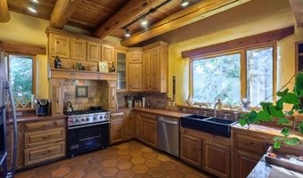 37 Gallina Canyon Rd, Valdez, NM 87580
