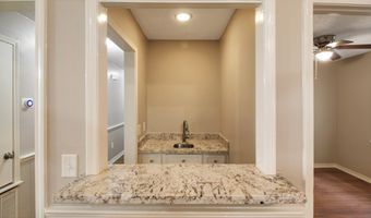 320 Helmsley Dr, Brandon, MS 39047