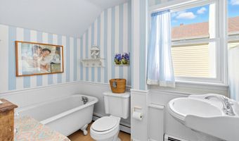 425 Washington Ave, Avon By The Sea, NJ 07717