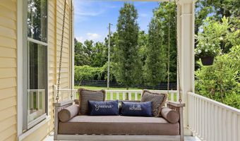 11005 Park Rd, Anchorage, KY 40223