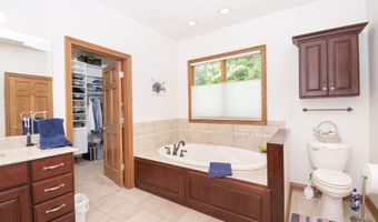 10736 E 100 S, Avilla, IN 46710