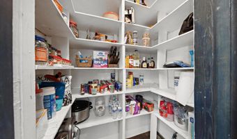 140 Leonardville Rd, Belford, NJ 07718
