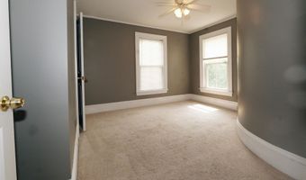 60 West St, Bangor, ME 04401