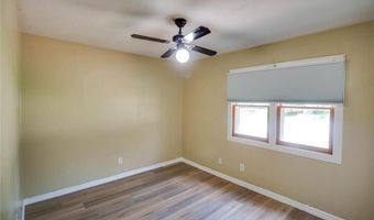 2007 Locust Ave, Alton, IL 62002
